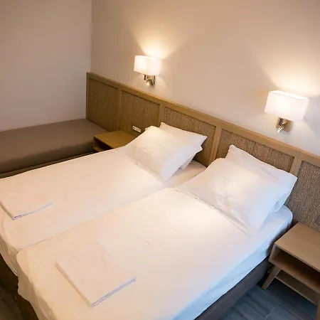 Elegant Hotel Kyparissia