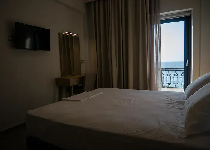 Elegant Hotel 3*