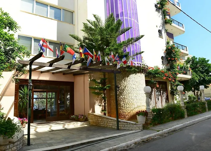 Elegant Kyparissia