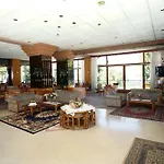 Elegant 3* Kyparissia