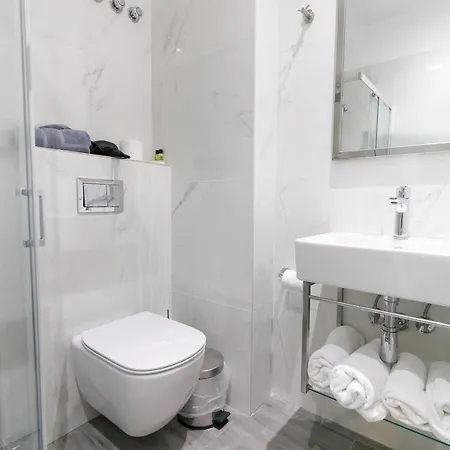 ホテル Elegant キパリシア