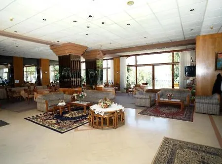 Elegant 3* 키파리씨아